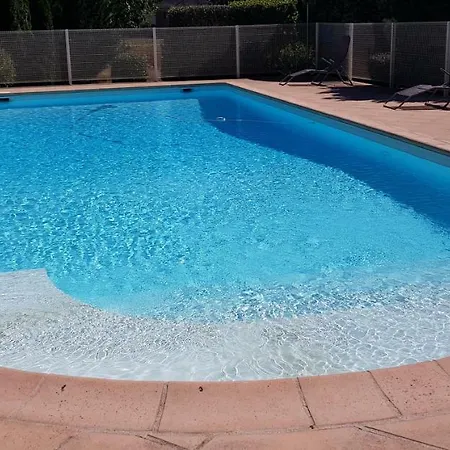 De Sauvagnac Dans Le Lot Casa vacanze *