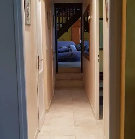 De Sauvagnac Dans Le Lot Casa vacanze *